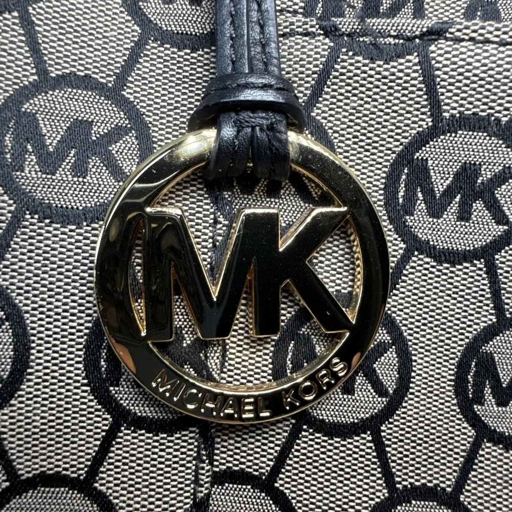 Michael Kors Jet Set Beige & Black Monogram Tote Bag - Picture 3 of 16